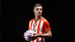 Granit Xhaka returns to Premier League, joins Sunderland in £17.3m deal